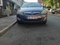 Gebraucht Opel Astra 165 PS (121 kW) 2012 Grau Kombi