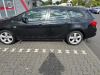Gebraucht Opel Astra Edition 120 PS (88 kW) 2015 Schwarz Kombi