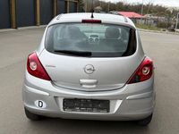 Gebraucht Opel Corsa 80 PS (58 kW) 2009 Silber Kleinwagen