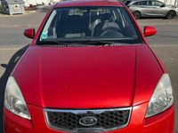 Gebraucht Kia Rio 80 PS (58 kW) 2011 Rot Kleinwagen
