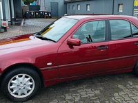 Gebraucht Mercedes C180 122 PS (89 kW) 1998 Rot Limousine