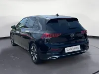 Gebraucht VW Golf VIII Move 150 PS (110 kW) 2024 Deep black perleffekt Limousine