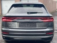 Gebraucht Audi Q8 S-Line 286 PS (210 kW) 2020 Grau SUV