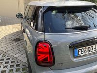 Gebraucht Mini Cooper Classic 136 PS (100 kW) 2022 Grau Kleinwagen