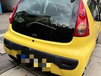 Gebraucht Peugeot 107 68 PS (50 kW) 2007 Gelb Kleinwagen