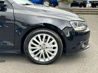 gebraucht VW Jetta VI Comfortline 1,6/NAVI/BLUETOOTH/SITZHEIZ