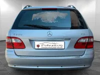 Gebraucht Mercedes E220 150 PS (110 kW) 2006 Silber Limousine