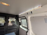 Second-hand VW Caddy 109 CP (80 kW) 2012 Alb Monovolum