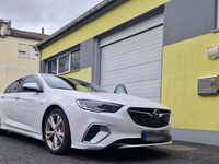 Usado Opel Insignia 209 HP (153 kW) 2019 Branco Coupé