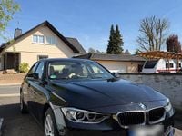 Second-hand BMW 320 184 CP (135 kW) 2015 Negru Berlinǎ