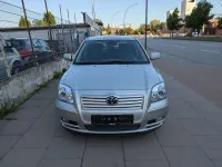 Gebraucht Toyota Avensis Sol 129 PS (94 kW) 2004 Silver metallic Kleinwagen
