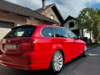 Gebraucht BMW 330 245 PS (180 kW) 2009 Rot Kombi
