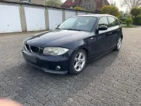 Gebraucht BMW 118 122 PS (89 kW) 2009 Schwarz Kleinwagen