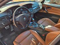 Gebraucht BMW 320 Sport Line 177 PS (130 kW) 2009 Schwarz Kombi