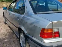 Gebraucht BMW 320 150 PS (110 kW) 1991 Silber Limousine