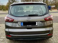 Gebraucht Ford S-MAX Titanium 160 PS (117 kW) 2018 Grau Van / Kleinbus