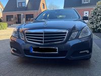Gebraucht Mercedes E200 Avantgarde 136 PS (100 kW) 2010 Grau Kombi
