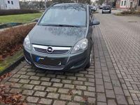 Gebraucht Opel Zafira Edition 105 PS (77 kW) 2009 Van / Kleinbus