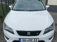 Używany Seat Leon ST FR 140 KM (102 kW) 2013 Biały Kombi