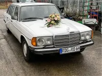Gebraucht Mercedes 250 129 PS (94 kW) 1977 Weiß Limousine