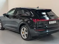 Gebraucht Audi e-tron Advanced 300 kW (408 PS) 2022 Schwarz SUV