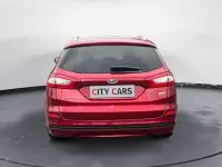Gebraucht Ford Mondeo Trend 160 PS (117 kW) 2015 Rot Kombi