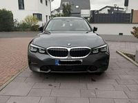 Gebraucht BMW 330 M Sport 258 PS (189 kW) 2020 Grau Kombi