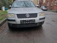 Usata VW Passat 131 CV (96 kW) 2003 Grigio Station wagon