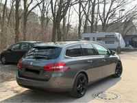 Gebraucht Peugeot 308 150 PS (110 kW) 2017 Gold Kombi