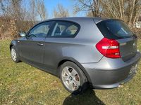 Gebraucht BMW 116 115 PS (84 kW) 2011 Grau Kleinwagen