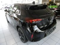 Używany Opel Corsa 101 KM (74 kW) 2024 Czarny Sedan/Limuzyna