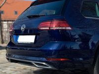 Gebraucht VW Golf VII Highline 150 PS (110 kW) 2019 Blau Kombi