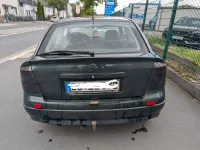 Gebraucht Opel Astra 101 PS (74 kW) 1998 Limousine