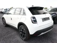Neu Fiat 600 La Prima 101 PS (74 kW) 2026 Gelato weiß SUV