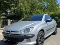 Gebraucht Peugeot 206 CC 109 PS (80 kW) 2002 Silber Cabrio