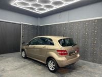 Gebraucht Mercedes B170 116 PS (85 kW) 2007 Braun Van / Kleinbus