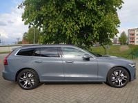 Gebraucht Volvo V60 Core 163 PS (119 kW) 2025 Grau Kombi