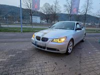 Second-hand BMW 523 183 CP (134 kW) 2006 Argintiu Berlinǎ