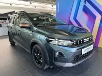 Neu Dacia Jogger Extreme 109 PS (80 kW) 2026 Grün Van / Kleinbus