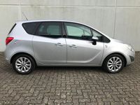 Gebraucht Opel Meriva Innovation 140 PS (102 kW) 2013 Silber Van / Kleinbus