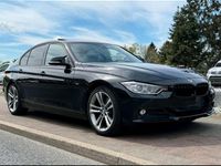 Gebraucht BMW 330 Sport Line 258 PS (189 kW) 2014 Schwarz Limousine