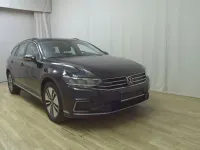 Gebraucht VW Passat 218 PS (160 kW) 2021 Deep black perleffekt (metallic) Kombi