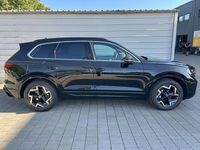 Gebraucht VW Touareg Elegance 286 PS (210 kW) 2024 Schwarz SUV