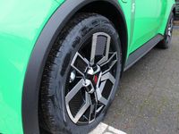 Neu Renault 5 E-Tech Komfort 77 kW (106 PS) 2026 Grün Limousine