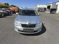 Gebraucht Skoda Superb Elegance 160 PS (117 kW) 2010 Grau Kombi