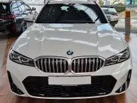 Gebraucht BMW 330 M Sport 245 PS (180 kW) 2024 Weiß Limousine