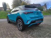 Neu Opel Mokka 136 PS (100 kW) 2025 Tropikalgrünmetallic SUV