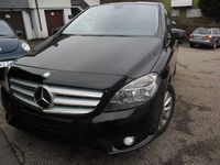Gebraucht Mercedes B180 109 PS (80 kW) 2016 Schwarz Van / Kleinbus