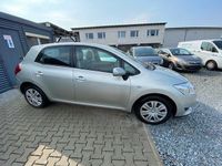 Gebraucht Toyota Auris Sol 124 PS (91 kW) 2007 Silber Kleinwagen