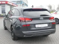 Gebraucht Hyundai i30 160 PS (117 kW) 2021 Grau Kombi